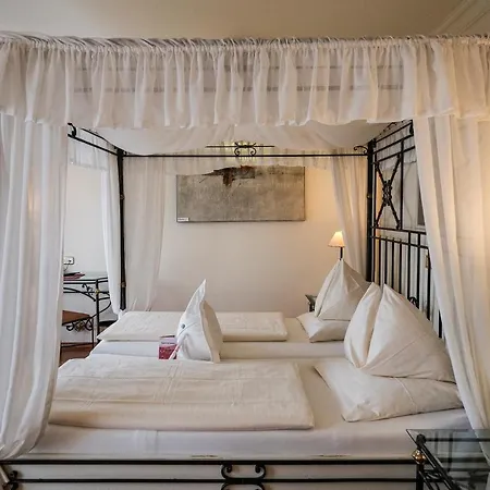 Rosenvilla Hotel
